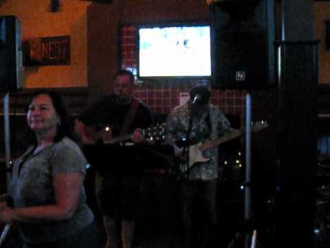 Live @ Griffin's Grill, Arnold