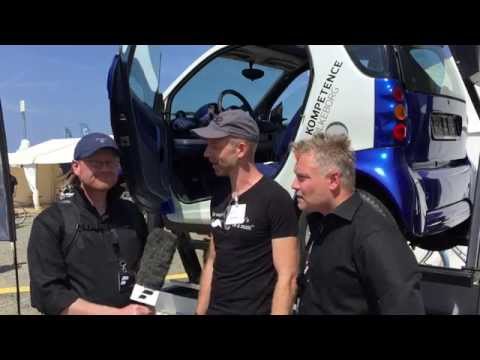 At rulle rundt i en bil...Rådet For Sikker Trafik