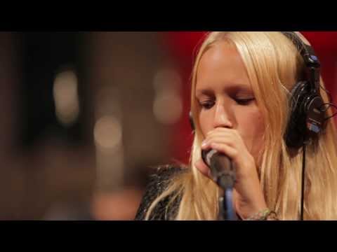 Jill Shaw - All For You // Live @ PANDA SESSIONS