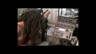 Video thumbnail for Video Demo - Roland VB-99 V-Bass VS Roland GR-33B Synth by Premier Guitar