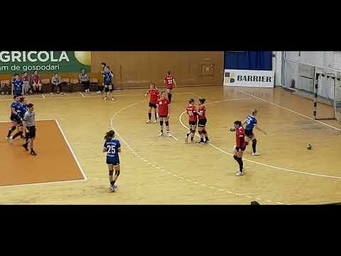 Handbal (f), Div. A: Știința Bacău - CSM Bacău 18-32 (6-15)