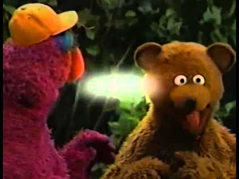 Sesame Street - Baby Bear Has Trouble Playing Catch