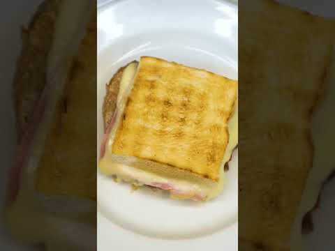 This is Portugal's most iconic sandwich, the Francesinha. #Francesinha #sandwich #Portugal