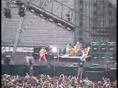 RHCP - Intro + Can't Stop [Hamburg 2007 - LIVE] #1