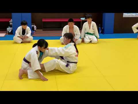 柔道　judo    寝技　下からのアタック