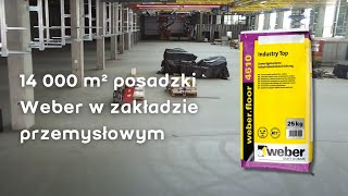 Mocna i trwała samorozpływna posadzka przemysłowa weber.floor 4610 Industry Top w hali produkcyjnej