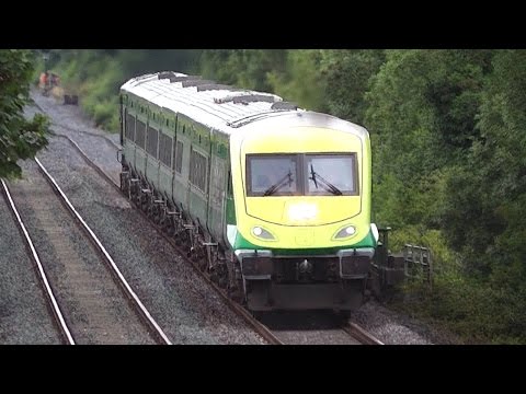IE Mark 4 Intercity Train + 201 Class Loco - Monasterevin Station, Kildare