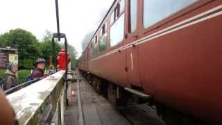 preview picture of video '9466 takes its train into Wymondham Abbey station (Mid-Norfolk Railway)'