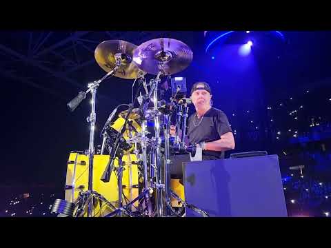 Lars Ulrich drumming Metallica - Nothing Else Matters (Amsterdam 4/27/2023)