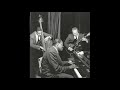 Oscar Peterson Trio - I Can't Get Started