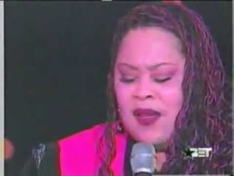 Martha Wash -   Silent Night 100% Live ( the voice)