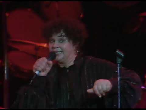 Grateful Dead - Hard to Handle (with Etta James) - 12/31/1982 - Oakland Auditorium