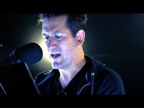 To His Coy Mistress by Andrew Marvell - PoetrySpoken COM