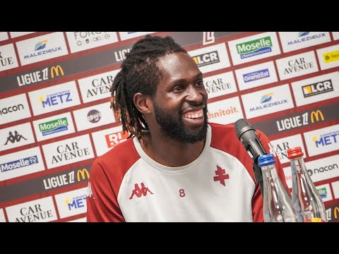 Boubacar Traoré présenté à la presse