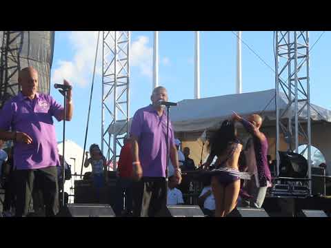 LUISITO CARRION CON DON PERIGNON  LA PUERTORRIQUENA EN EL DIA NACIONAL DE LA SALSA 03/17/2019