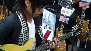 Messing around on guitar (Tokyo, JP)