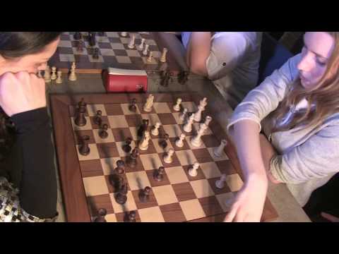 2017-03-07 WFM Eryshkanova - GM Kosteniuk Blndes vs. Brunettes Match 7