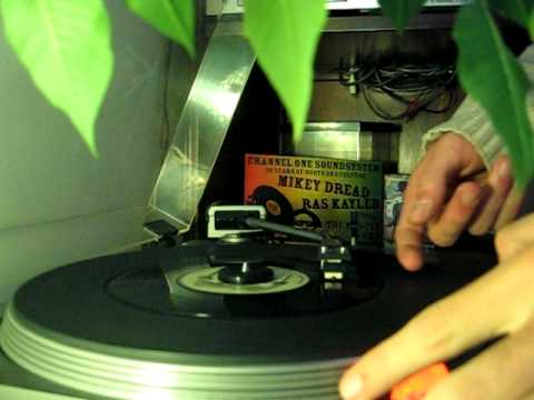 Jah Stitch - Dignity & Principle_AGGROVATOR 7''.AVI