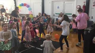 Download lagu Picklebug’s Disco: ' Tarzan And Jane' party dance mp3