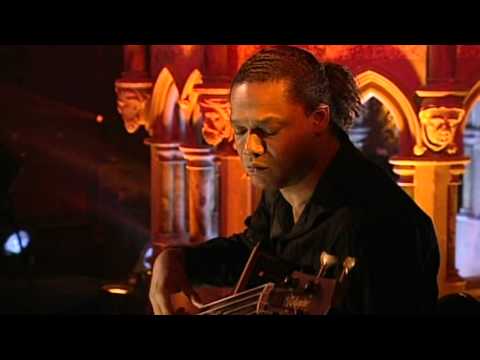 Guitarrada by Luis Guerreiro (Valsa Chilena live from London)