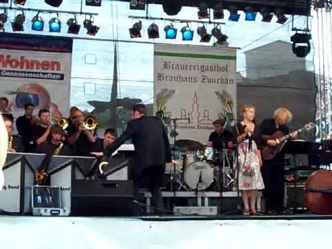 Big Band "Swing It" - "The Lady Is A Tramp"