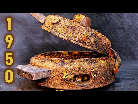 80 years old Antique HEART Waffle Maker Restoration & DIRTIEST restoration ever done !