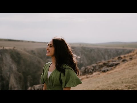 Diana Pup - EL e autorul | "God Is In This Story"