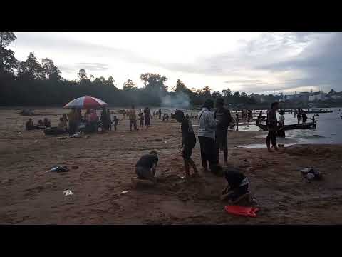 Wisata pantai sungai barito, panjang 1.090 km terpanjang kedua di kalimantan