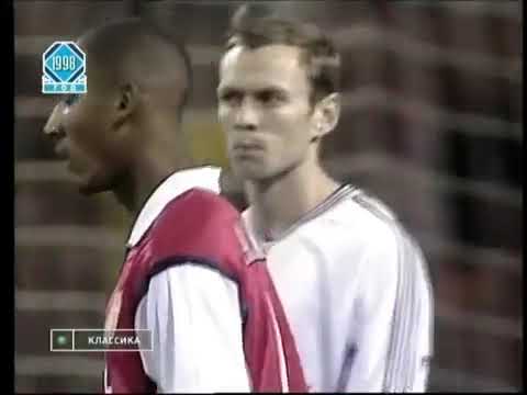 Liga de Campeones 98/99: Arsenal FC 1-1 Dinamo Kiev (21/10/1998). Narración en ruso.