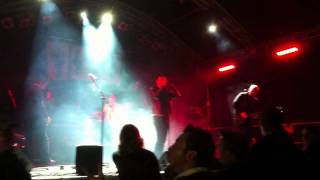 4Lyn - Hello + Not like you (Live)