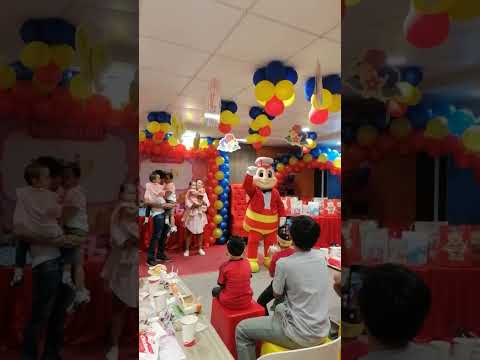 ZAKIA'S 1ST BIRTHDAY JOLLIBEES WISHES...