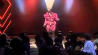Patti LaBelle - Somewhere Over the Rainbow (Soul Train 1982)