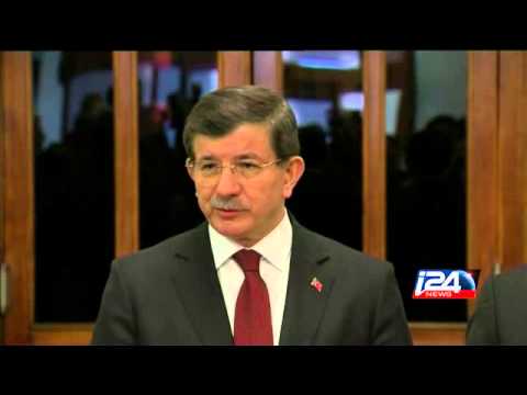 Turkish soldiers evacuate tomb of Suleyman Shah in Syria