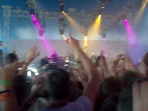 Calvin harris bdo 2010 melbourne.mp4