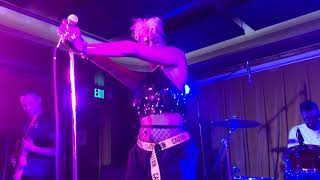 Escort - A Bright New Life (live)