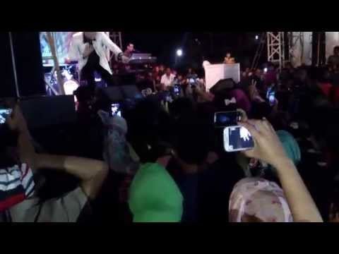 Penampilan Mahesya KDI pada penutupan Pekanbaru Expo 2015