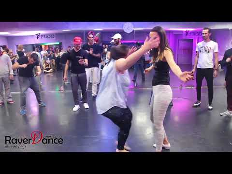 Salsa women battle 1