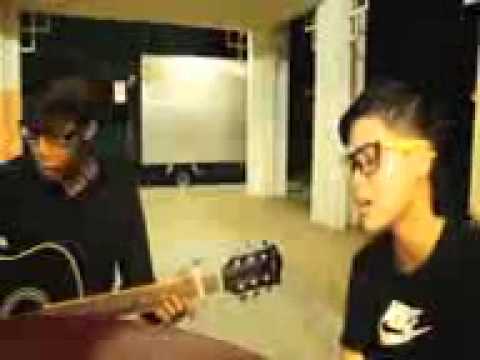 Chomel-jumali sanotri lamunan cinta