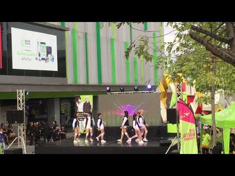 [091218] Bomb Squad cover Weki Meki - Crush @ Central KhonKean