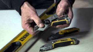 DEWALT®  HAND TOOLS - FOLDING AND FIXED BLADE KNIVES