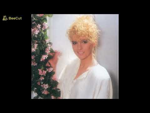 Iveta Bartošová - Láska je v zákoutí