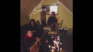 Sin Ti Music Video
