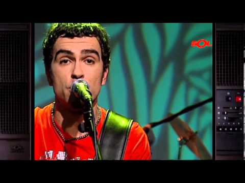 Guaraná "Corazón suicida" (A Solas 2002)