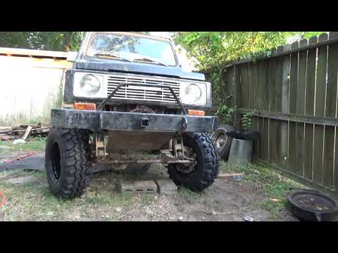 Suzuki samurai wheels and tires Procomp series 97 wheels 15x8, super swamper tsl bias ply 31x10.50.