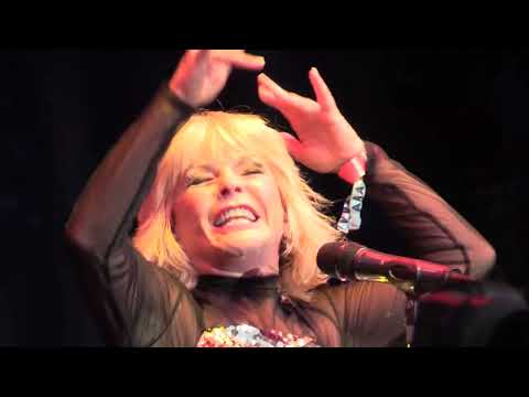 ''Kashmir'' - Toyah & Robert Fripp - Fairport's Cropredy Convention 2023