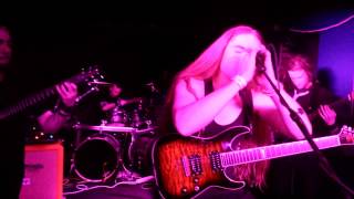 Skreamer - Photograph live