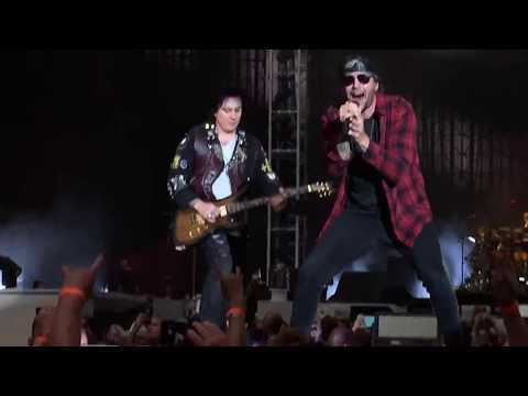 download lagu mp3 mp4 Avenged Sevenfold Dallas, download lagu Avenged Sevenfold Dallas gratis, unduh video klip Avenged Sevenfold Dallas