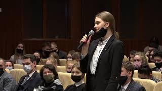 О чем общался с молодыми людьми Владимир Кухарев в ходе открытого диалога в Минске