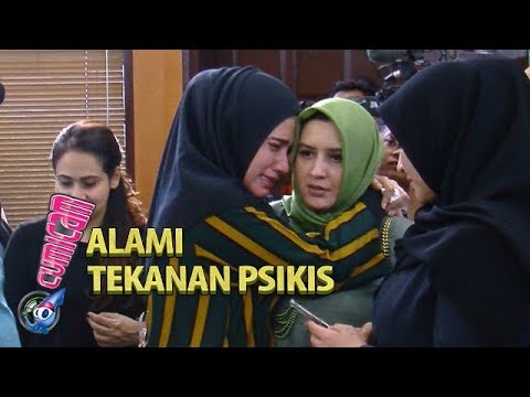 Usai Jalani Sidang Kasus Ikan Asin, Fairuz A Rafiq Alami Tekanan Psikis - Cumicam 01 Februari 2020