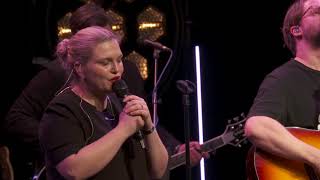 Kyrie Eleison - Live Vineyard Worship [taken from Fill Us Again] feat. Susanne Courtney